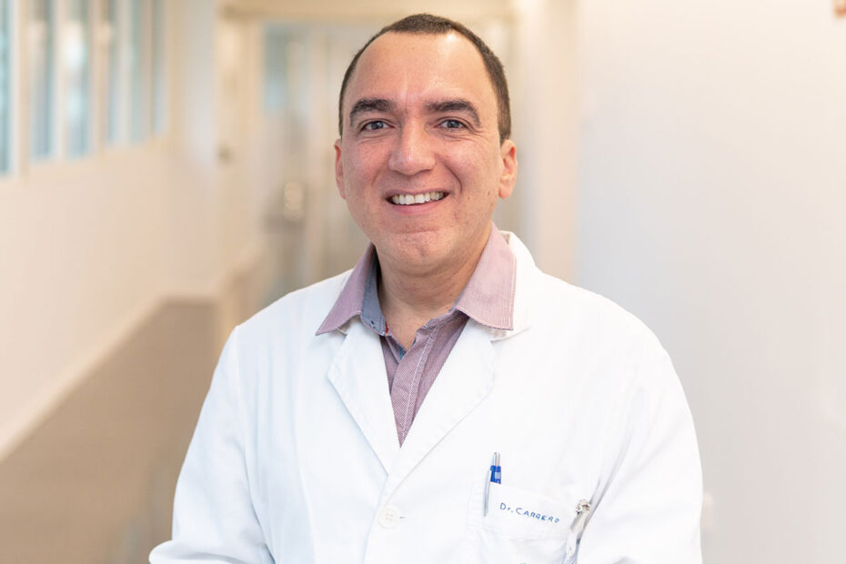 Dr. Roberto Carrero oftalmoleg general Oftalis - Institut Oftamologia Clínica Girona