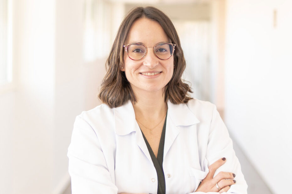 Dra. Cristina Comas oftalomologa oculoplàstica estètica Oftalis - Institut Oftamologia Clínica Girona
